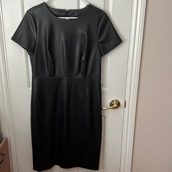 Ann Taylor black imitation leather short sleeved dress - Picture 1 of 7